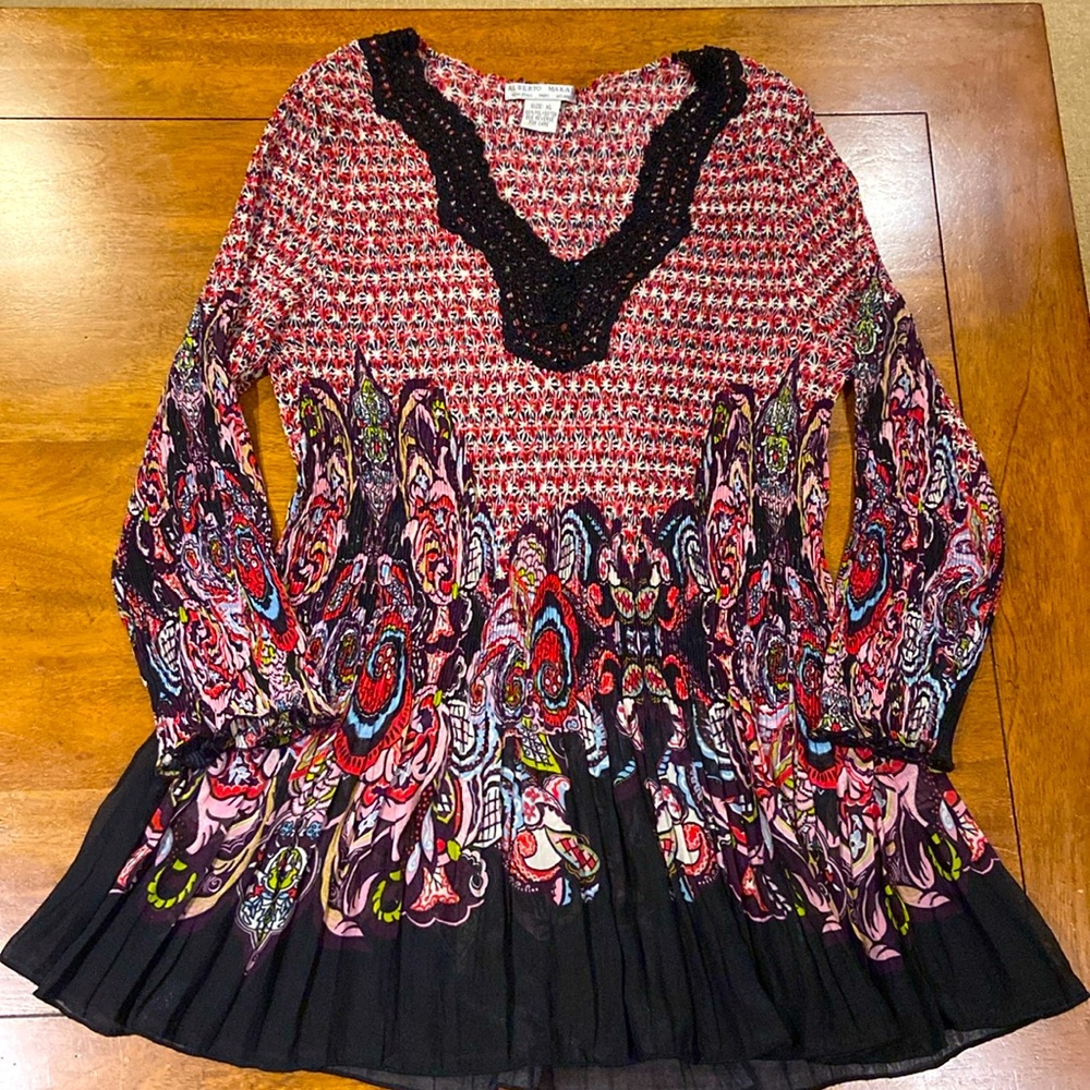 Vibrant Alberto Makali Long Sleeve Tunic with Paisley and Crochet Detail